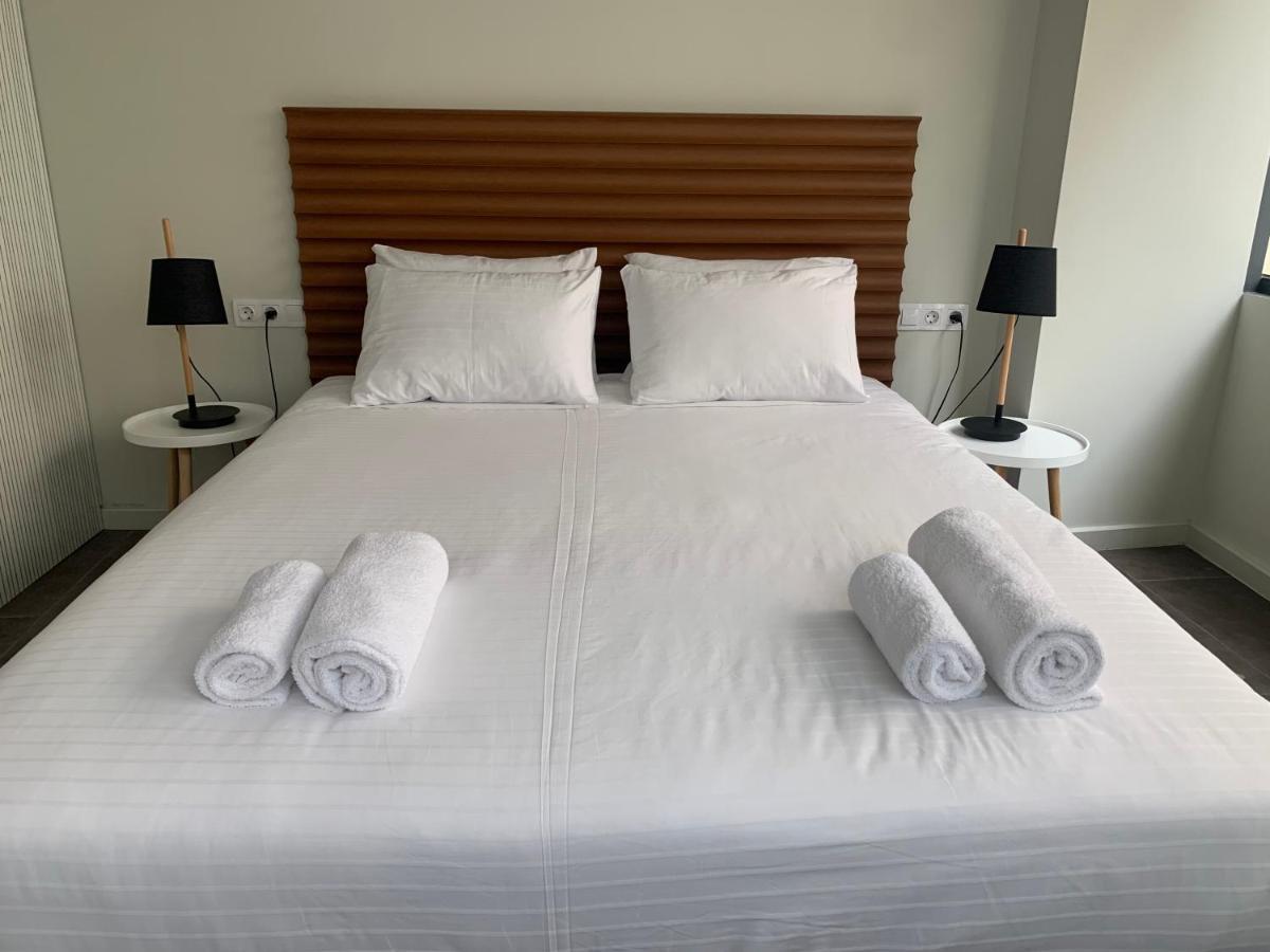 M17 Studios & Suites In The Heart Of Athene Buitenkant foto