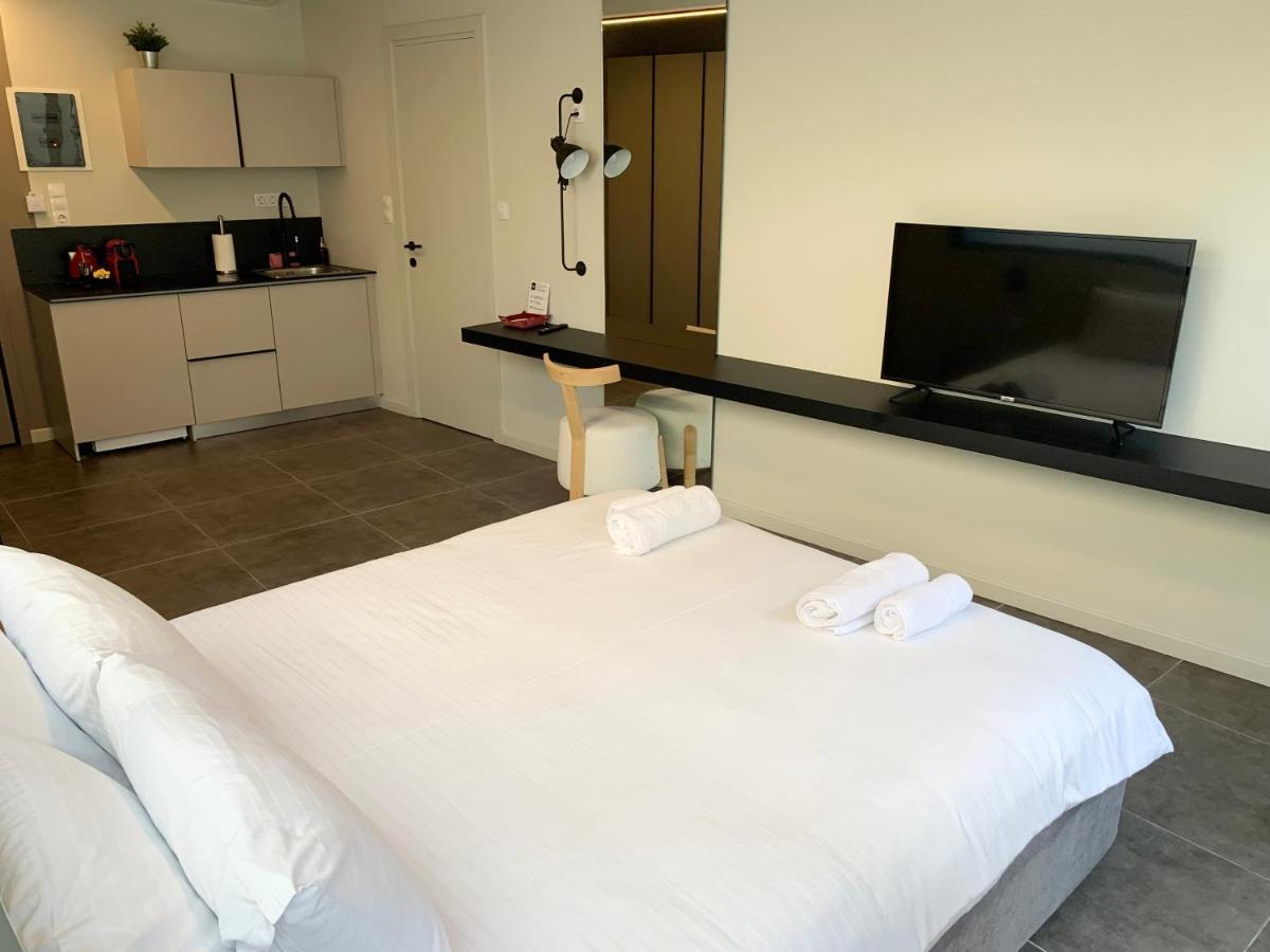 M17 Studios & Suites In The Heart Of Athene Buitenkant foto