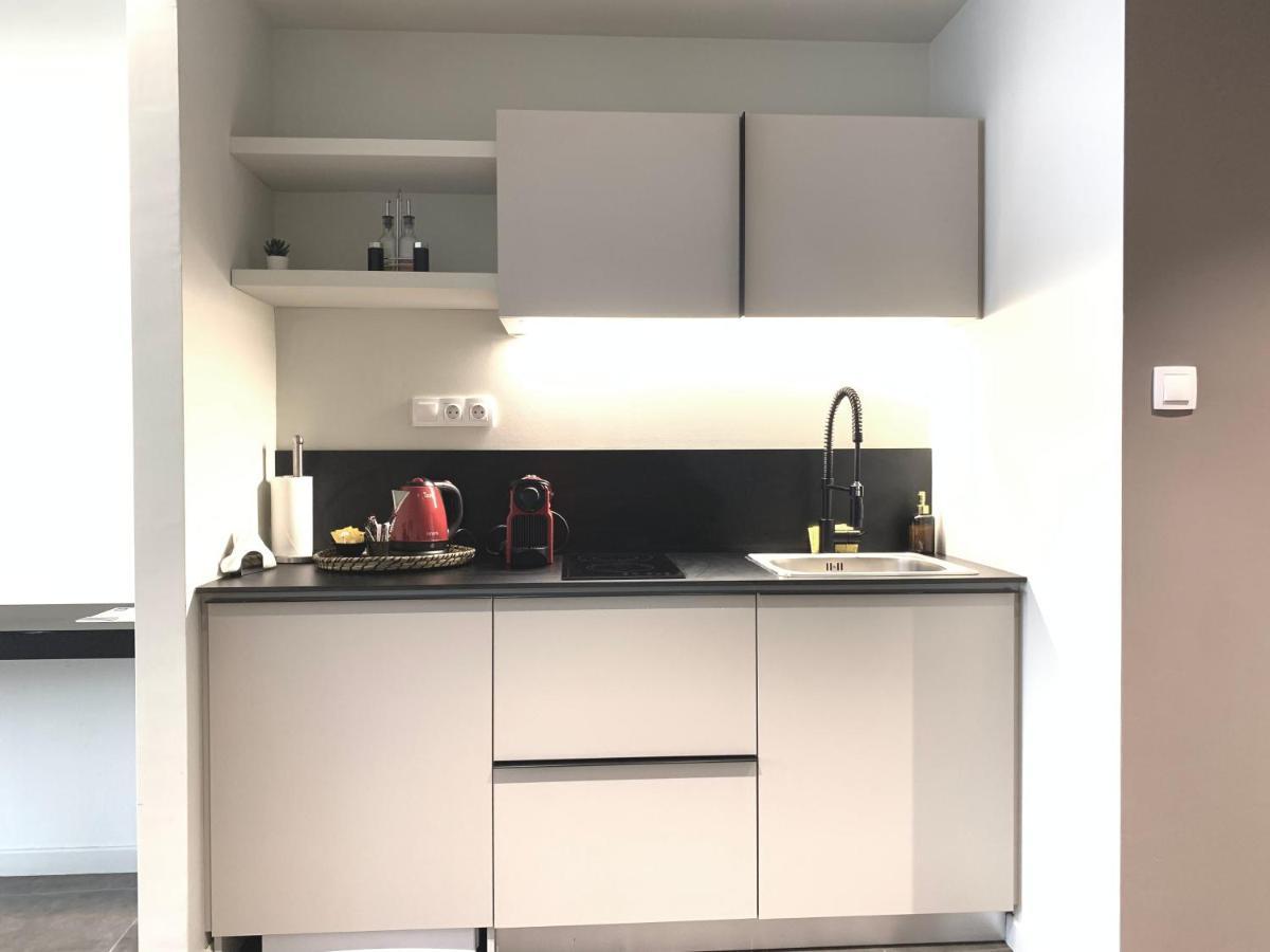 M17 Studios & Suites In The Heart Of Athene Buitenkant foto