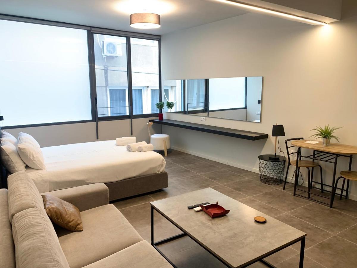 M17 Studios & Suites In The Heart Of Athene Buitenkant foto