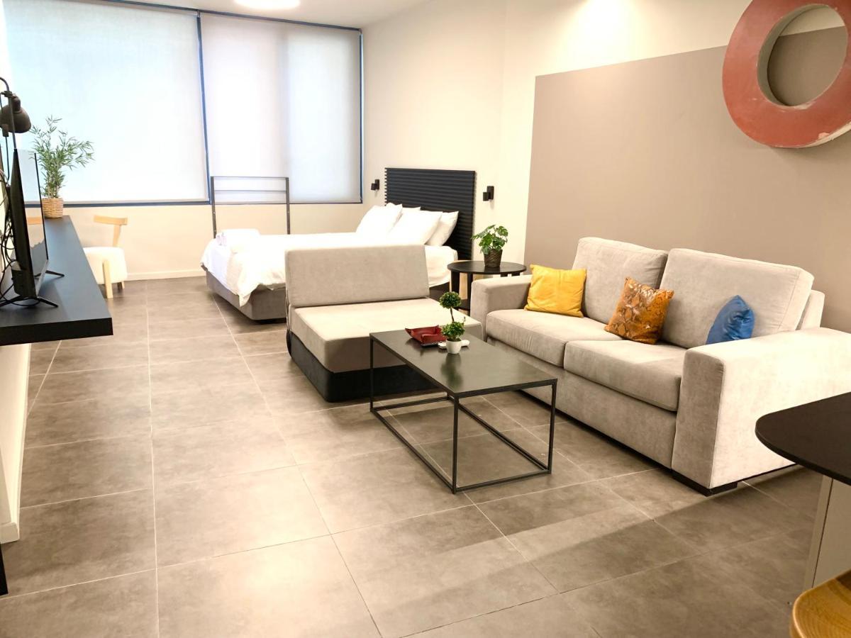M17 Studios & Suites In The Heart Of Athene Buitenkant foto